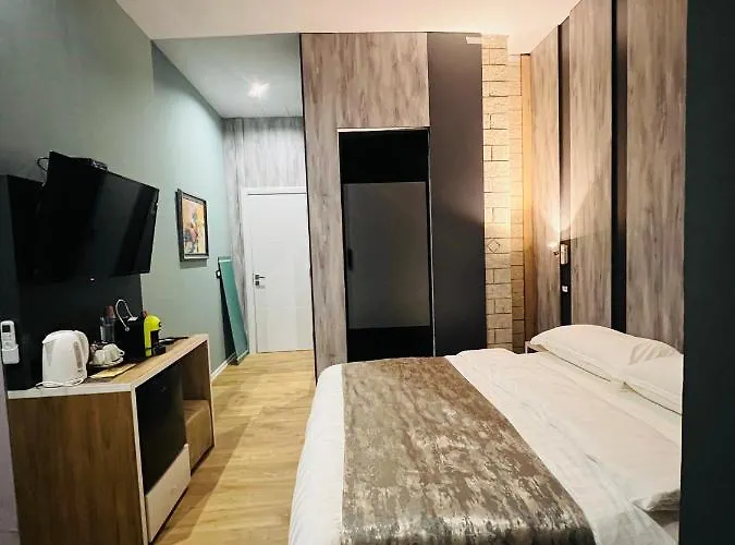 Colombia Apartments&rooms * Durrës